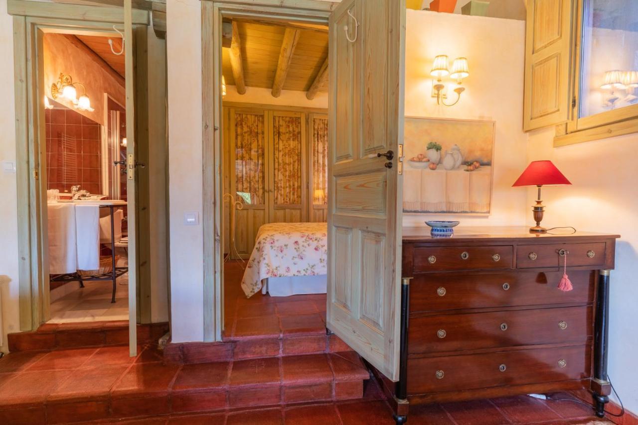 Posada Real La Casa de Arriba Navarredonda Habitación foto