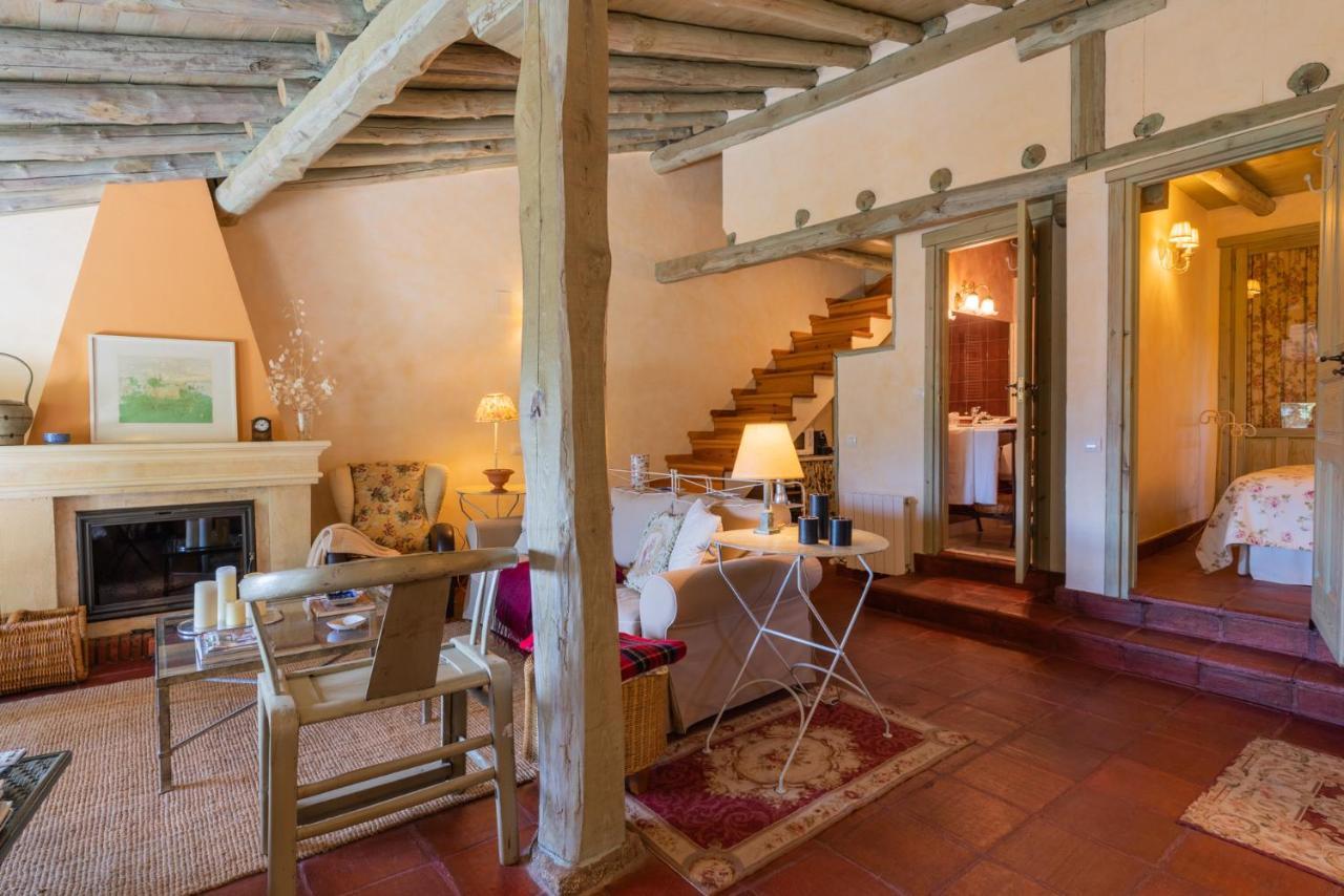 Posada Real La Casa de Arriba Navarredonda Habitación foto