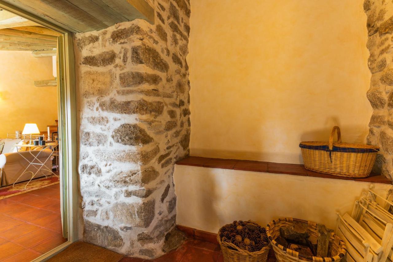 Posada Real La Casa de Arriba Navarredonda Habitación foto